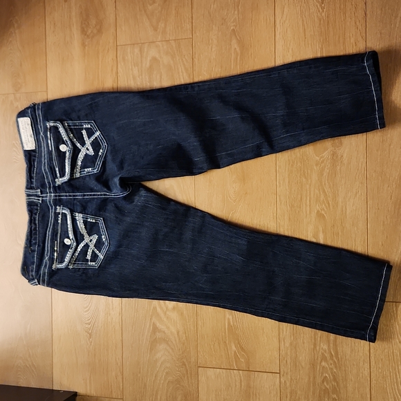 2/$30 Amethyst Capri jeans. Sz 13 - Picture 2 of 5